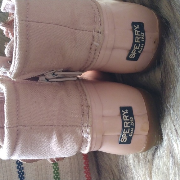 Sperry Pink Saltwater Boots - Picture 2 of 8
